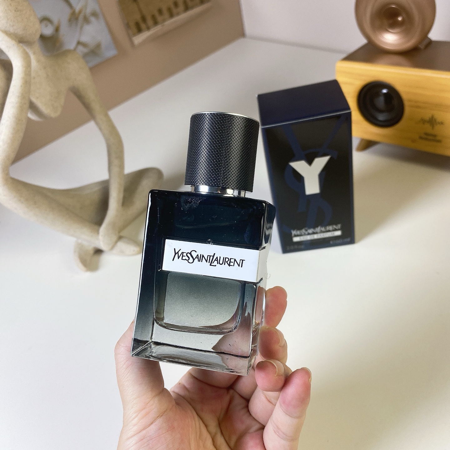 Saint Laurent perfume